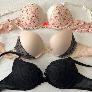 Victoria’s Secret lace push up bras great condition 34B price for 3!